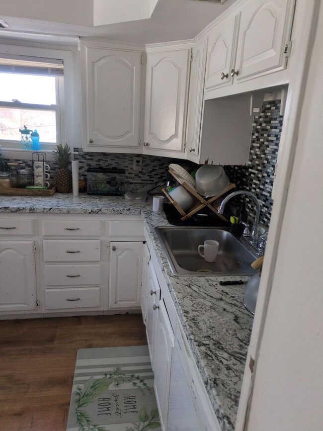 Photo - 729-731 Waverley St Unit 729