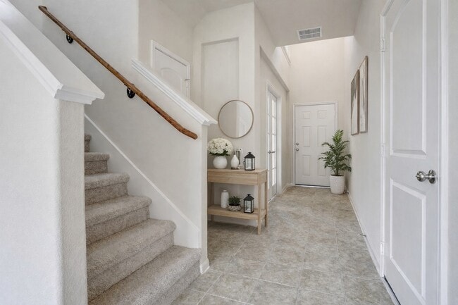 Building Photo - 2706 Painted Sunrise Trail