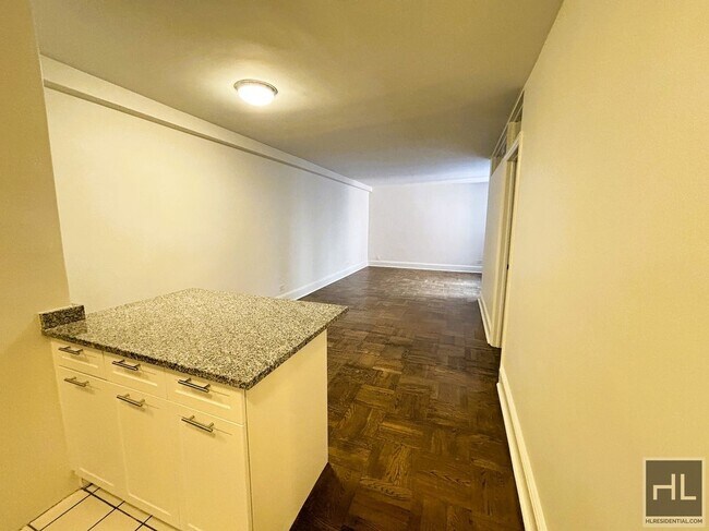 Photo - East 79th Street Unit 2O