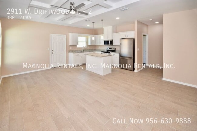 Photo - 2911 W Driftwood St Unit 2