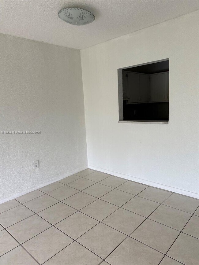 Photo - 13900 Lake Placid Ct Unit A37