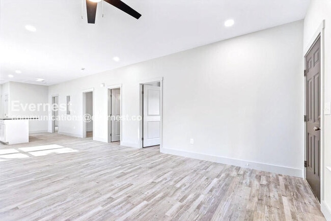 Photo - 1617 Roanoke Ave