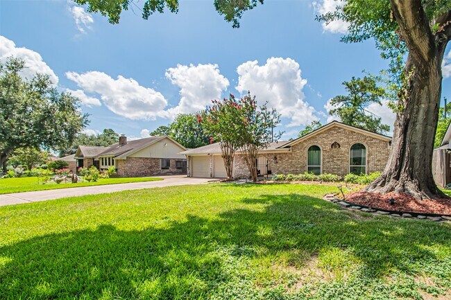 Photo - 5611 Winding Way Dr