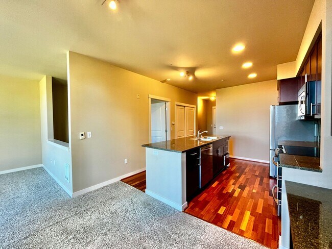 Photo - Harbor Square Condo in the Heart of Winslow Unit E348