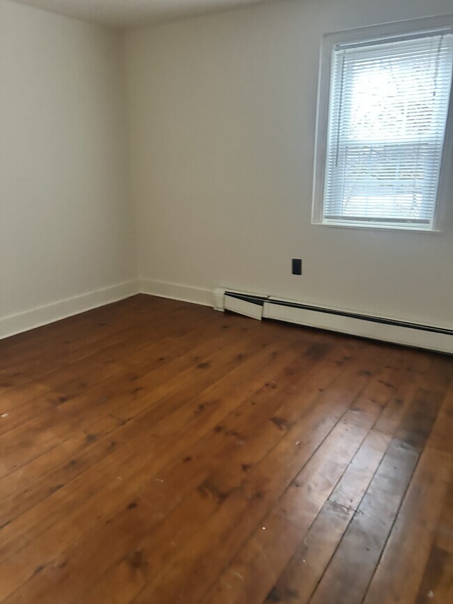 Photo - 960 Disston View Dr