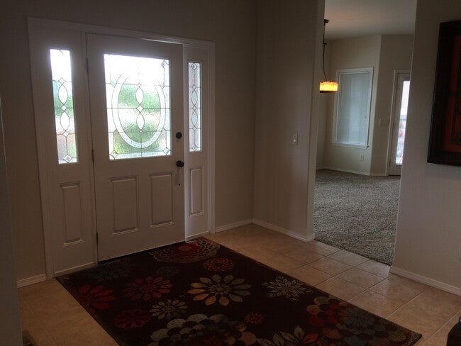 Photo - 4 Bedroom Home on The Links Golf Course! Utilities & Landscaping Included!