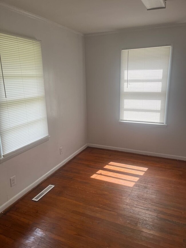 Photo - Duplex in Auburn