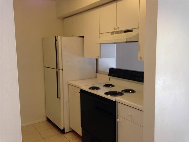 Photo - 500 E Riverside Dr Unit 211