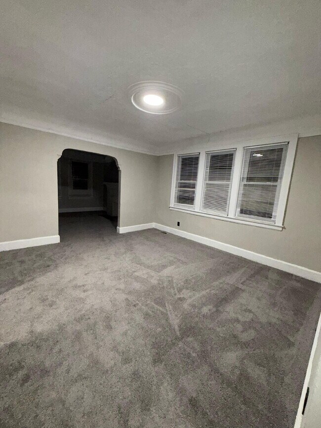 Photo - Bright & Cozy 3-Bed Duplex for Rent in Detroit Unit 1 Lower