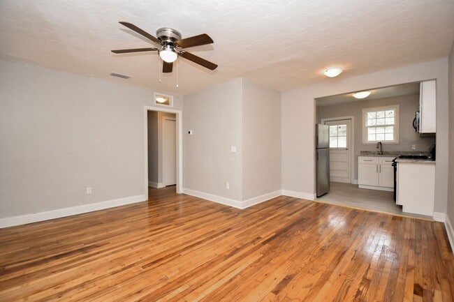 Photo - Third Avenue Apartments