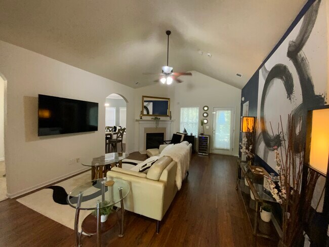 Photo - 2642 Dayview Ln