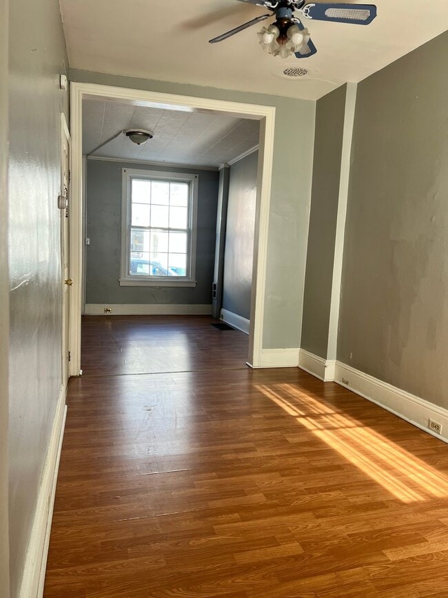 Photo - 3 Bedroom 1 Bath Available for Rent