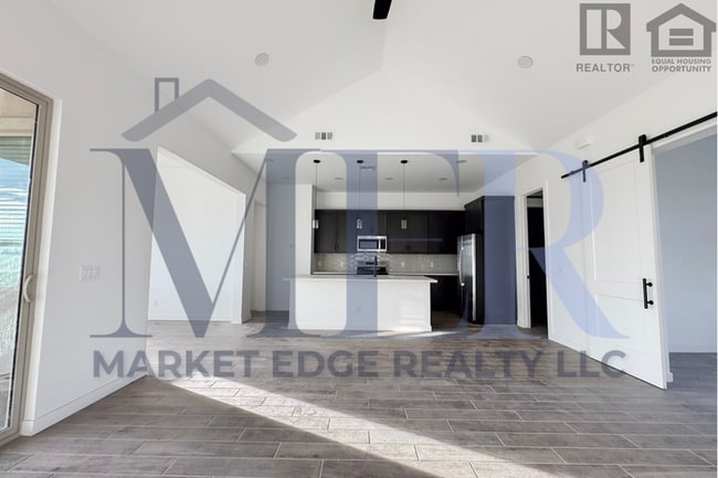 Photo - 3Bed/2Bath Home in North Scottsdale! Move-In Ready on 1/1/2026!