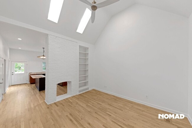 Photo - 630 Headley Ave