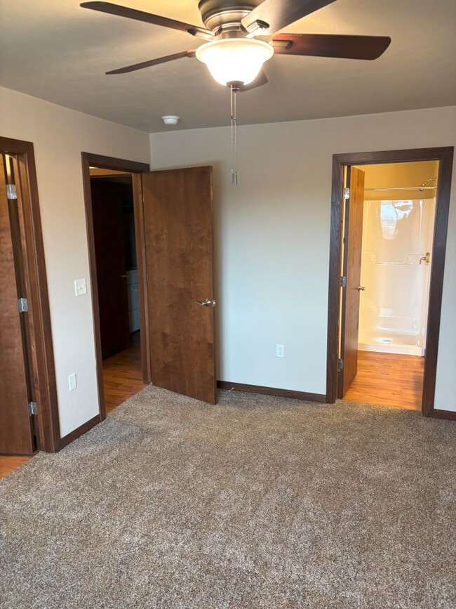 Photo - Main Line Estates Apartments