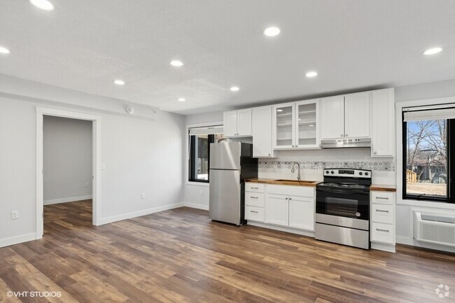 Building Photo - 413 Jefferson St Rental