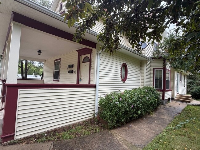 Photo - 39 Leonard St