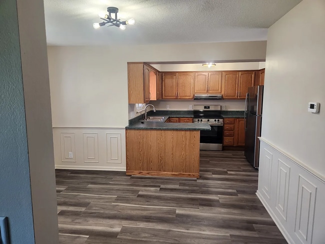 Photo - 3249 N Eastmoreland Dr