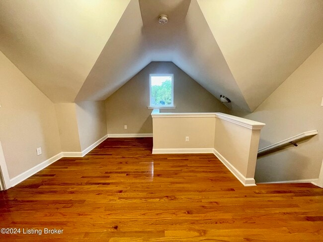 Photo - 1229 S Floyd St Unidad 2