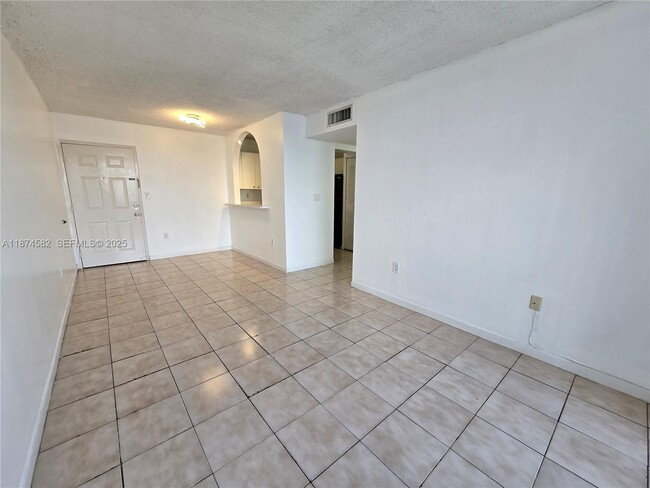 Photo - 8185 NW 7th St Unit 506