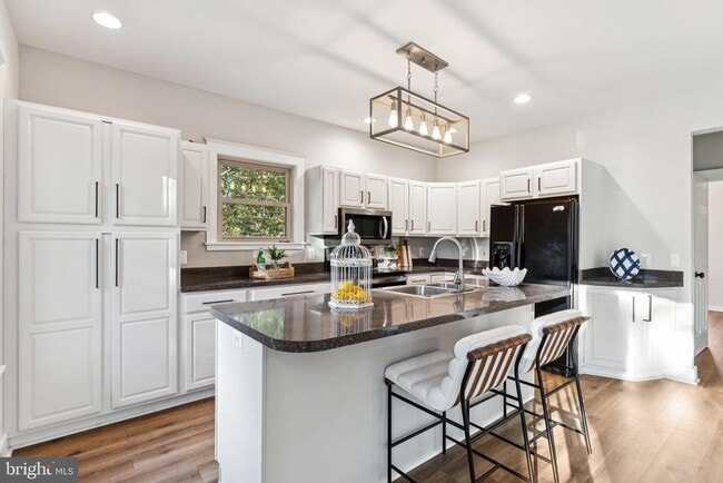 Photo - 4922 Lerch Dr