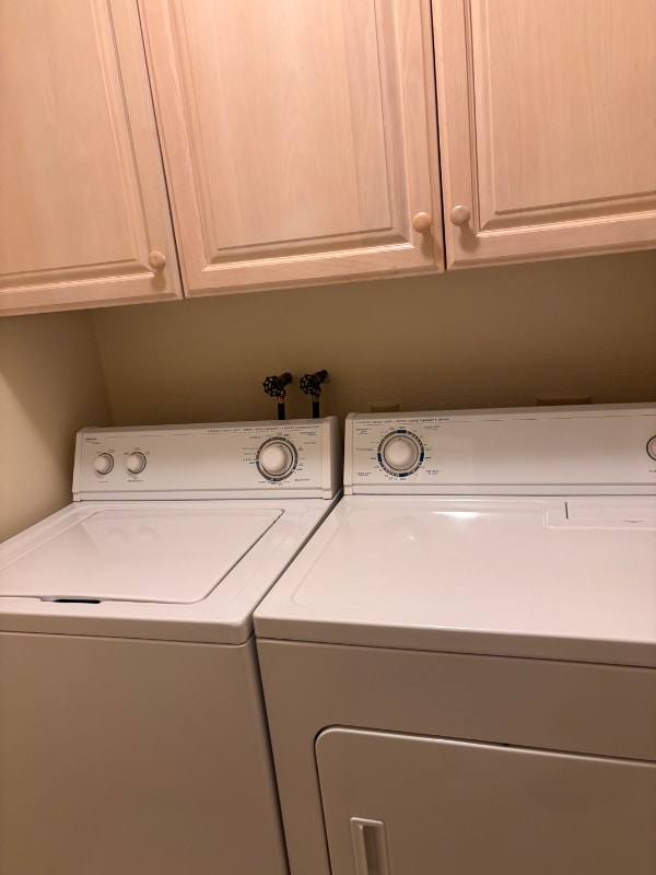 Photo - 285 Waldorf Pl