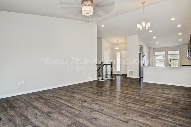 Photo - 2662 Shawnee Dr