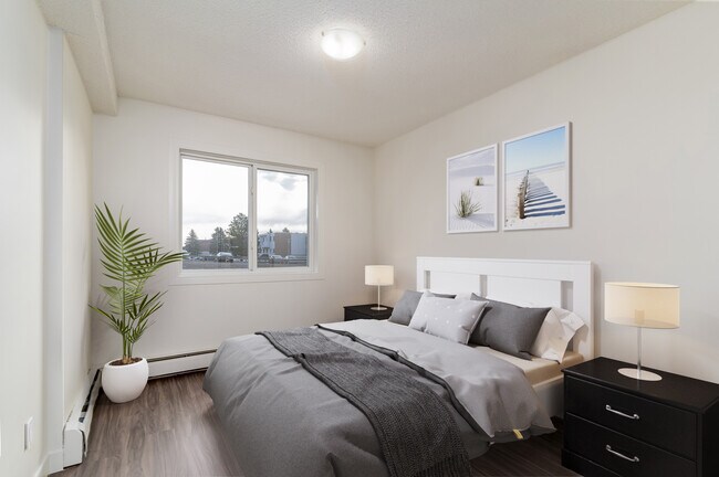 Photo - Marlborough Manor