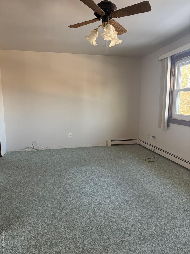 Building Photo - 2282 Saratoga St