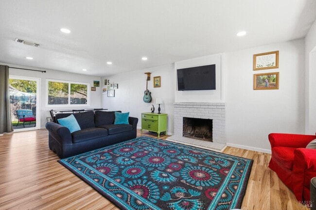 Photo - 1100 Merrill Ct