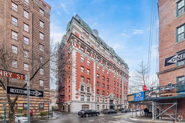 161 Henry St - 161 Henry St