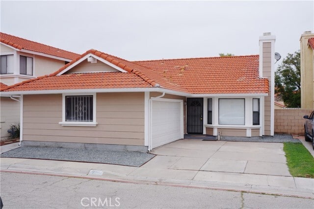 Building Photo - 1394 Coral Tree Ln