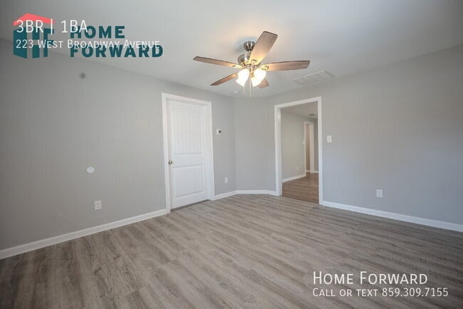 Photo - 223 W Broadway Ave