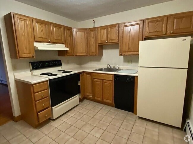 Building Photo - 268 Grove St Rental