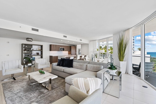 Photo - 401 N Birch Rd Unidad 700