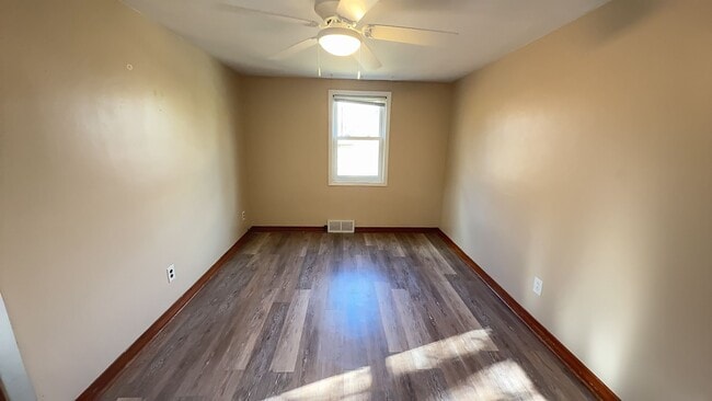 Photo - 904 Park Ave Unit Upper