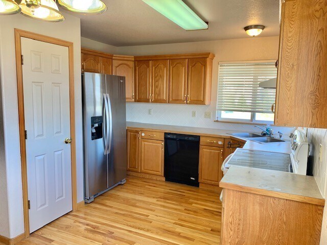 Photo - Ranch Style Home Located on Dead-End Street, Easy Access to I-25