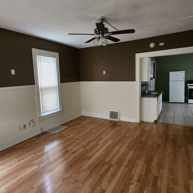 Photo - 218 Bingham St Unit A