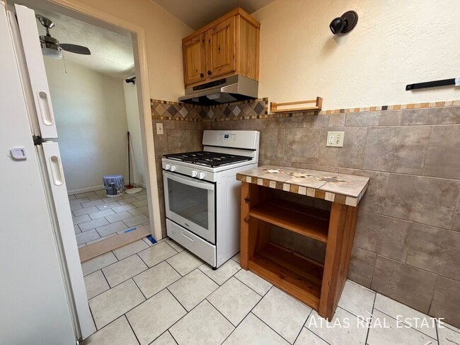 Photo - 1932 S Campbell Ave