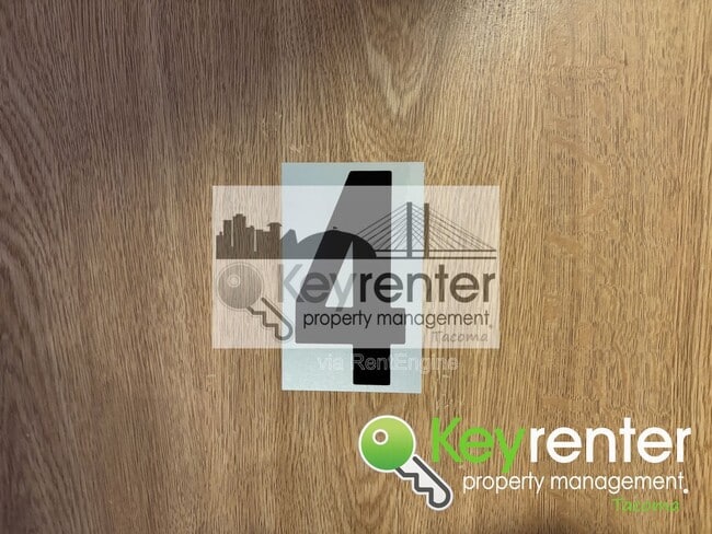 Photo - 7630 S Yakima Ave