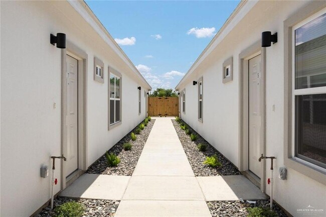 Photo - 740 N Alamo Rd Unidad 19