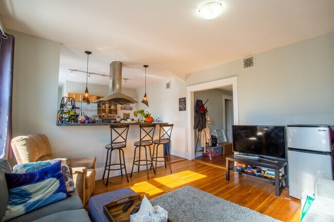 Photo - 5 Belmont Sq Unit 3