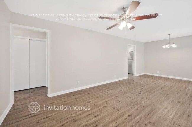 Photo - 907 Rexdale Dr