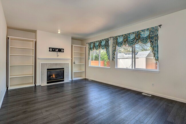 Photo - Mountlake Terrace Two Story Home