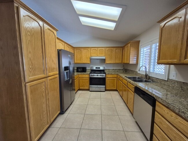 Photo - 3 bed/2 bath in Country Club Estates available now!
