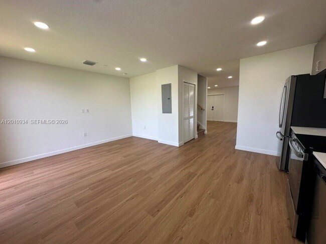 Photo - 19442 SW 125th Ave