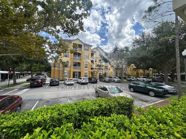 Building Photo - 3314 Robert Trent Jones Dr Unit 404