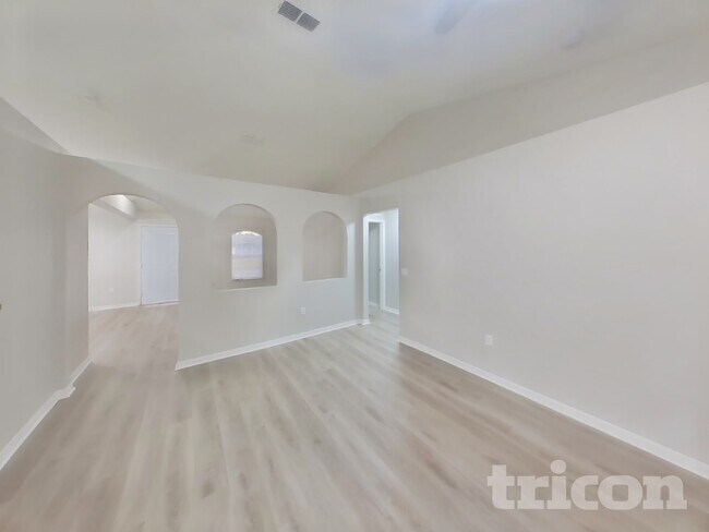 Photo - 4552 Gondolier Rd