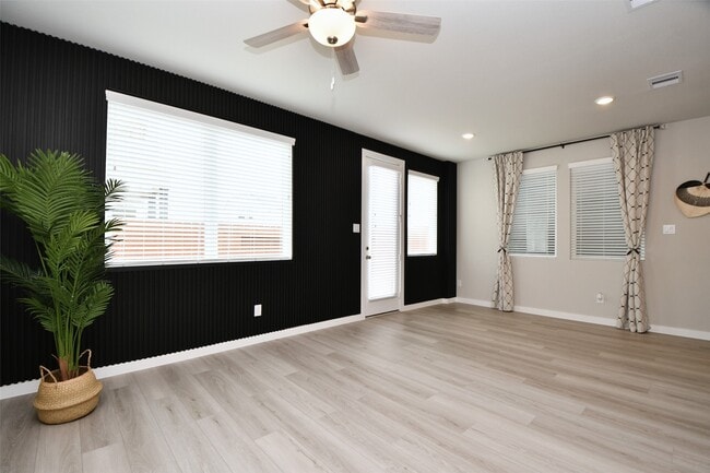 Photo - 4212 Lyons Fall Ln