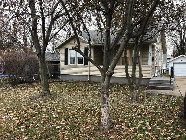 Photo - 1004 S 12th St House